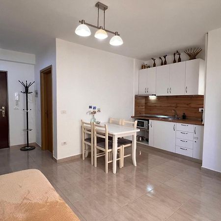 Mire Apartment Durrës Esterno foto